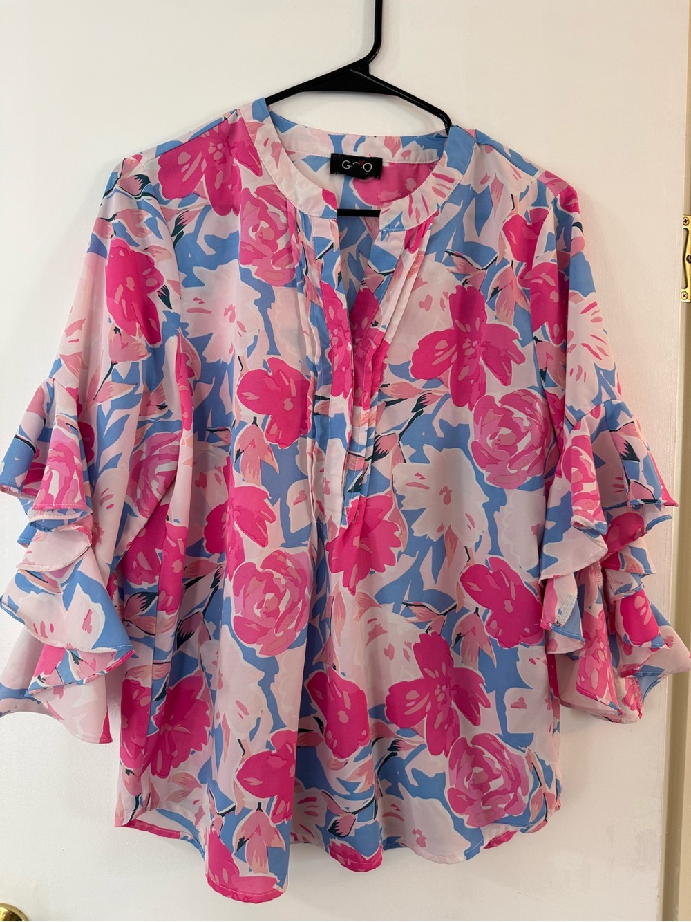 GigiO Floral Ruffle Sleeve Blouse - Pink & Blue